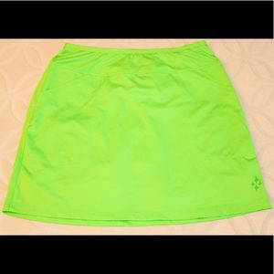 JoFit Solid Neón Green Golf Skort Size M